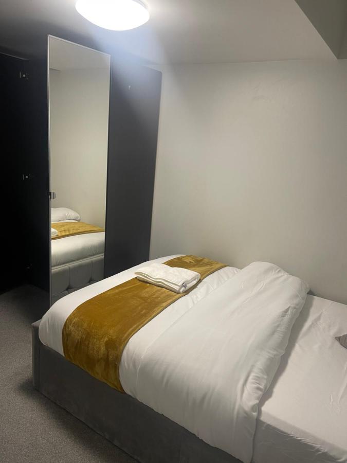 Beautiful En-Suite Bedroom Ipswich Exterior photo